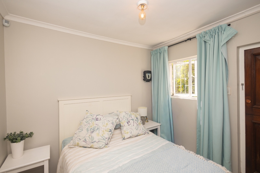 To Let 5 Bedroom Property for Rent in De Bron Western Cape